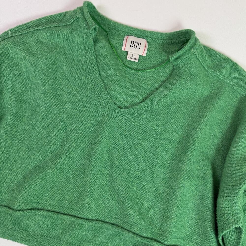 BDG Green Cropped Sweater Rolled Hem Women's S V-Neck Slouchy Oversized Indie